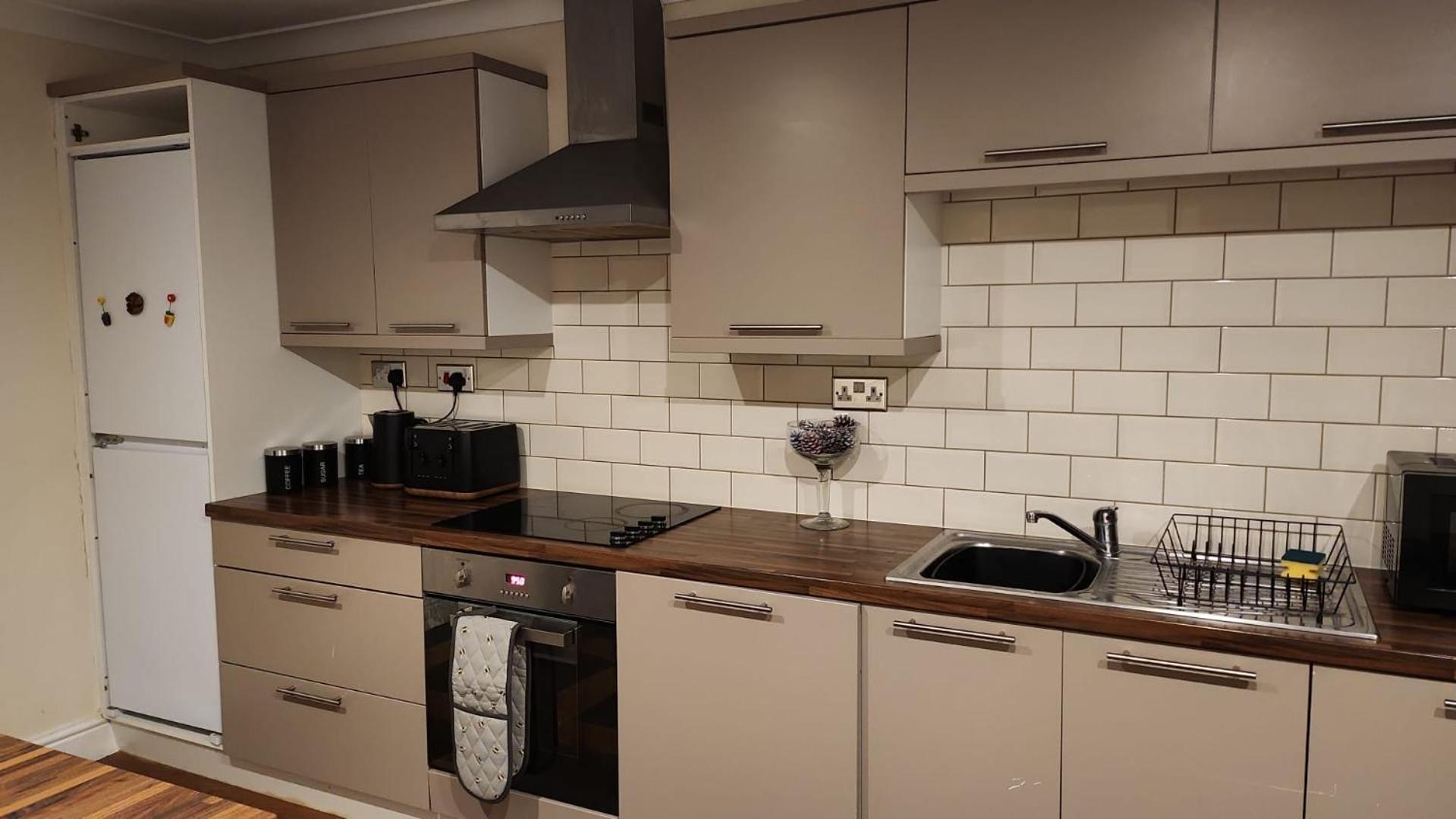 Large 2 Bed Holiday Let In Central Ystradgynlais Exteriér fotografie